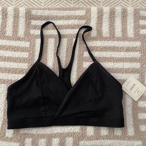 NEW Fabletics sports bra size L